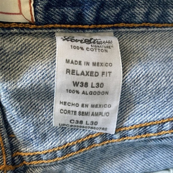 Levis Jeans Mens 38x30 Relaxed Fit Blue Medium Wash Stretch - Picture 4 of 11